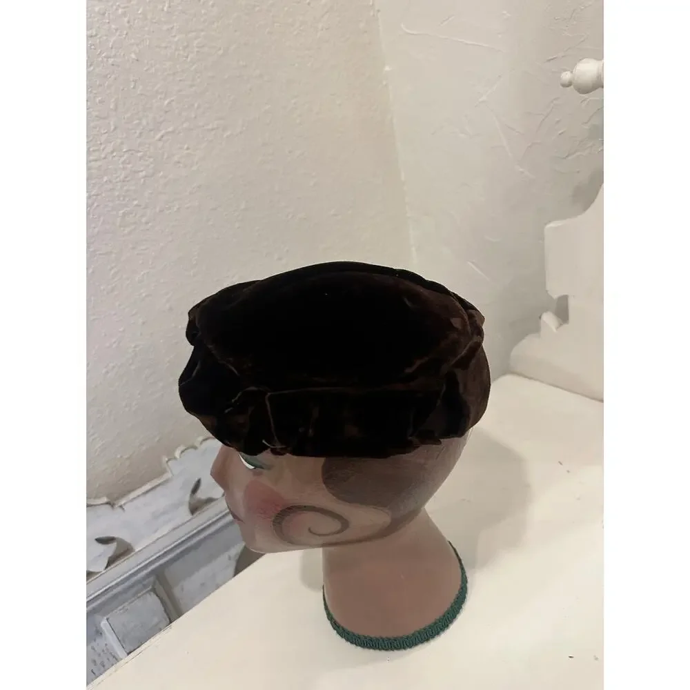 Baroness Women’s One Size Brown Velvet Cocktail Hat